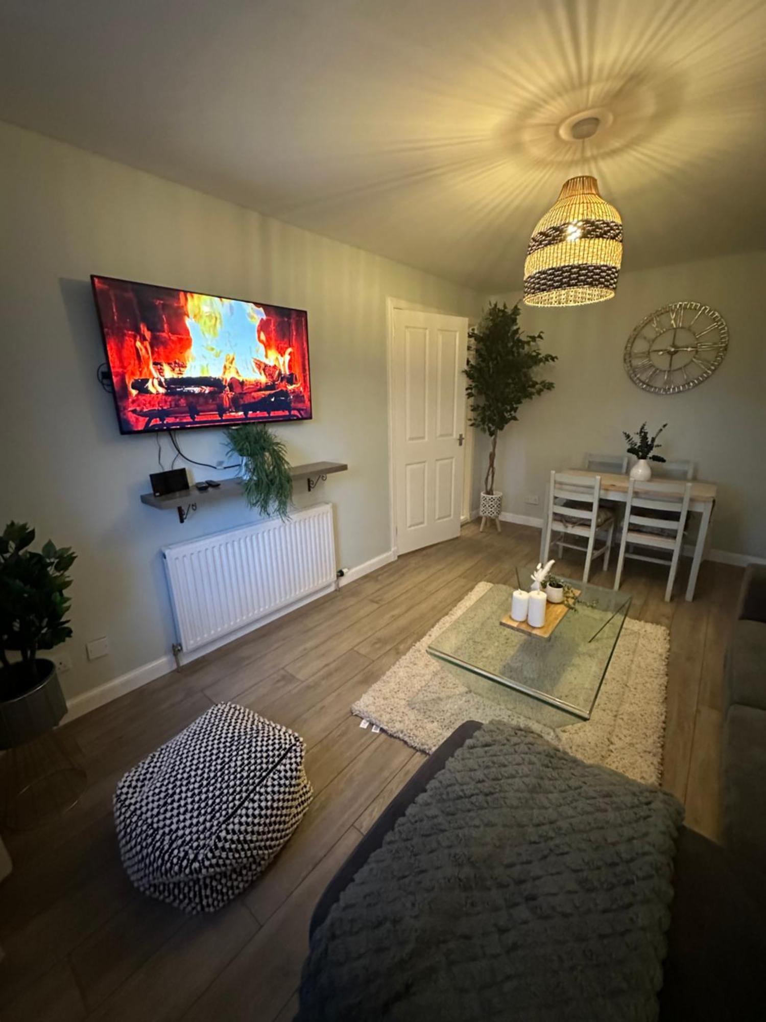 Lovely Modern 2 Bedrom Unit Close To City Center Dalneigh Εξωτερικό φωτογραφία